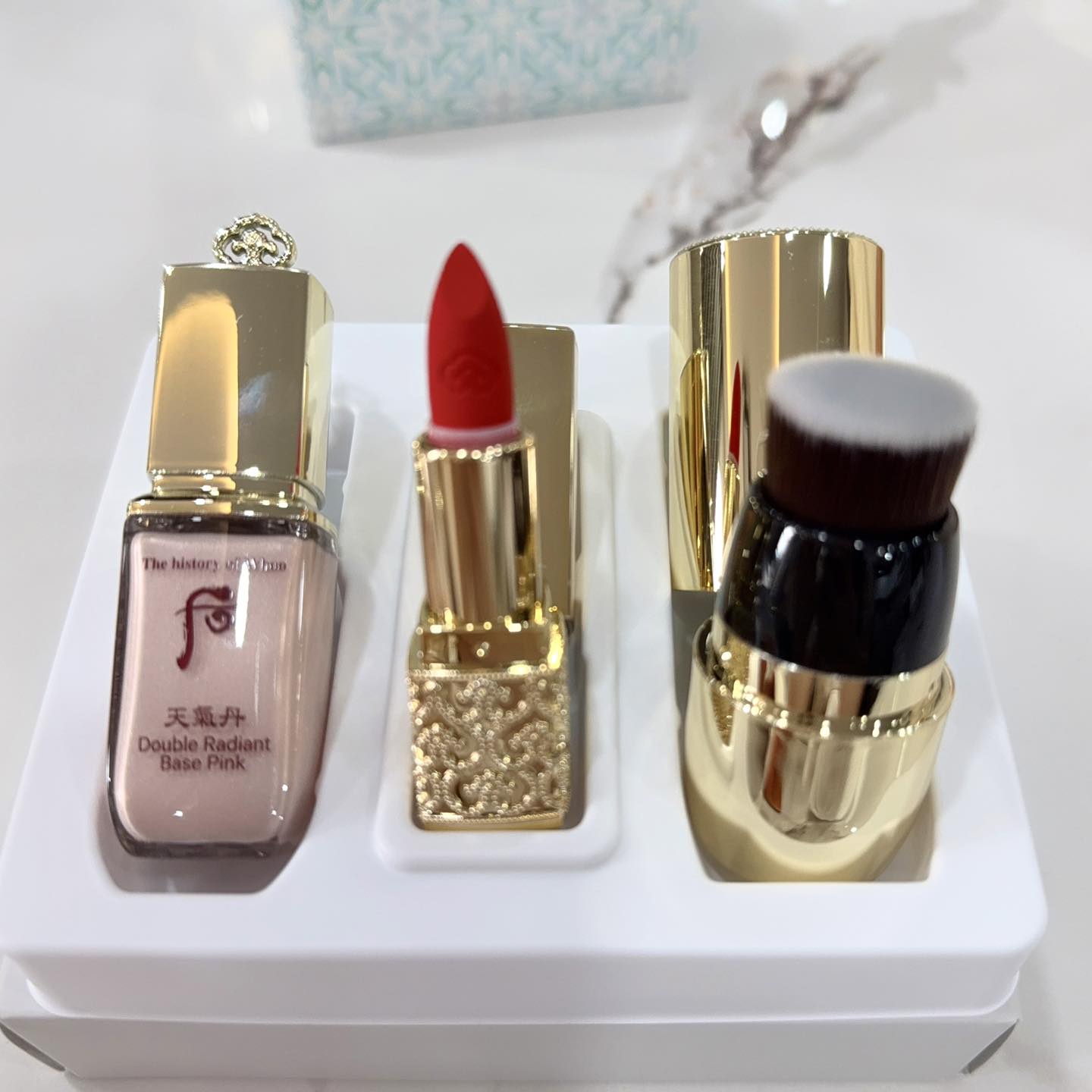 THE WHOO LUXURY ANTI-AGING CUSHION SET- 1 Cushion + 2 refill(equivalent to 3 uses) COLOR 21