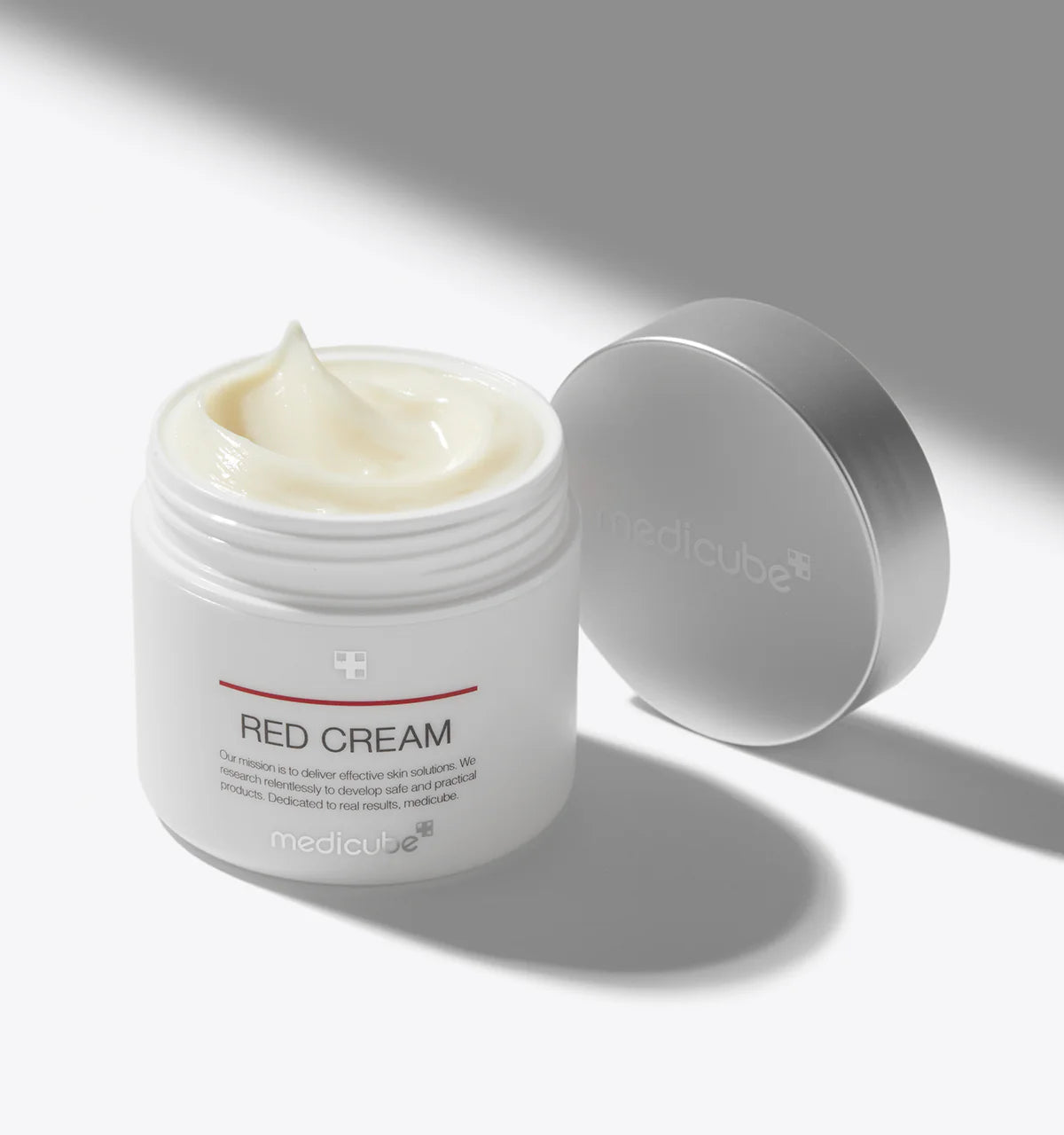 Kem dưỡng da Medicube Red Cream Plus 100ml