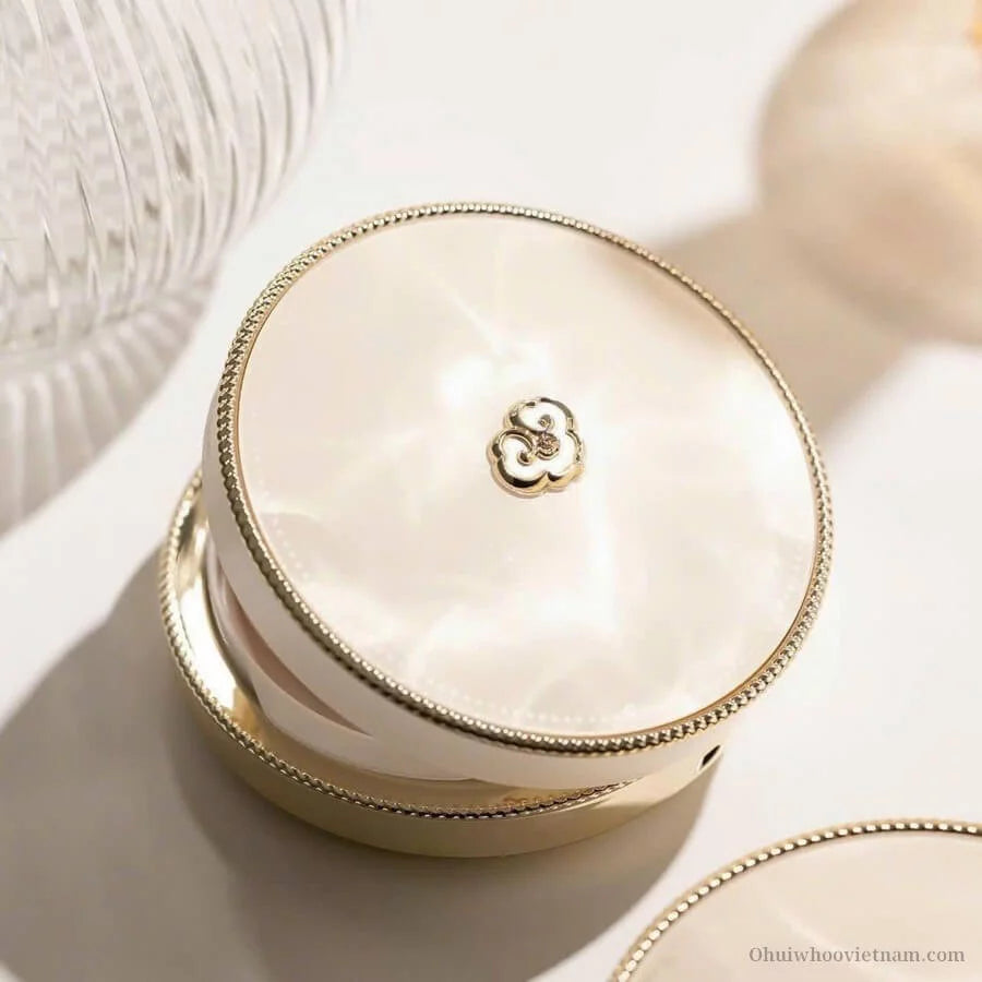 L'histoire du fond de teint coussin hydratant éclat éclatant Whoo Gongjinhyang n° 21 + 2 recharges