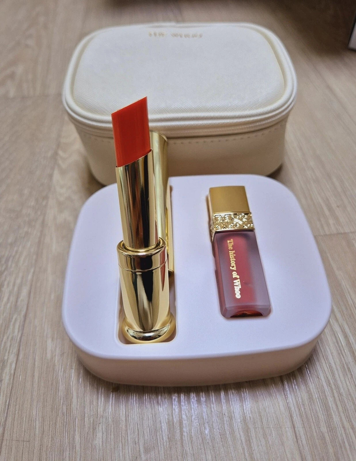 Lịch sử của son dưỡng môi Whoo Gongjinhyang Mi glow màu đỏ rượu vang