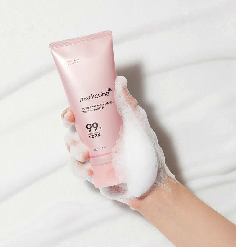 Medicube PDRN Pink Niacinamide Whip Cleanser 120g